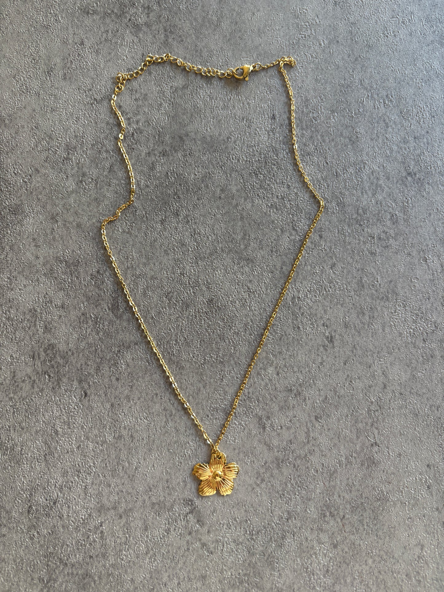 Necklace , Hibiscus gold flower necklace