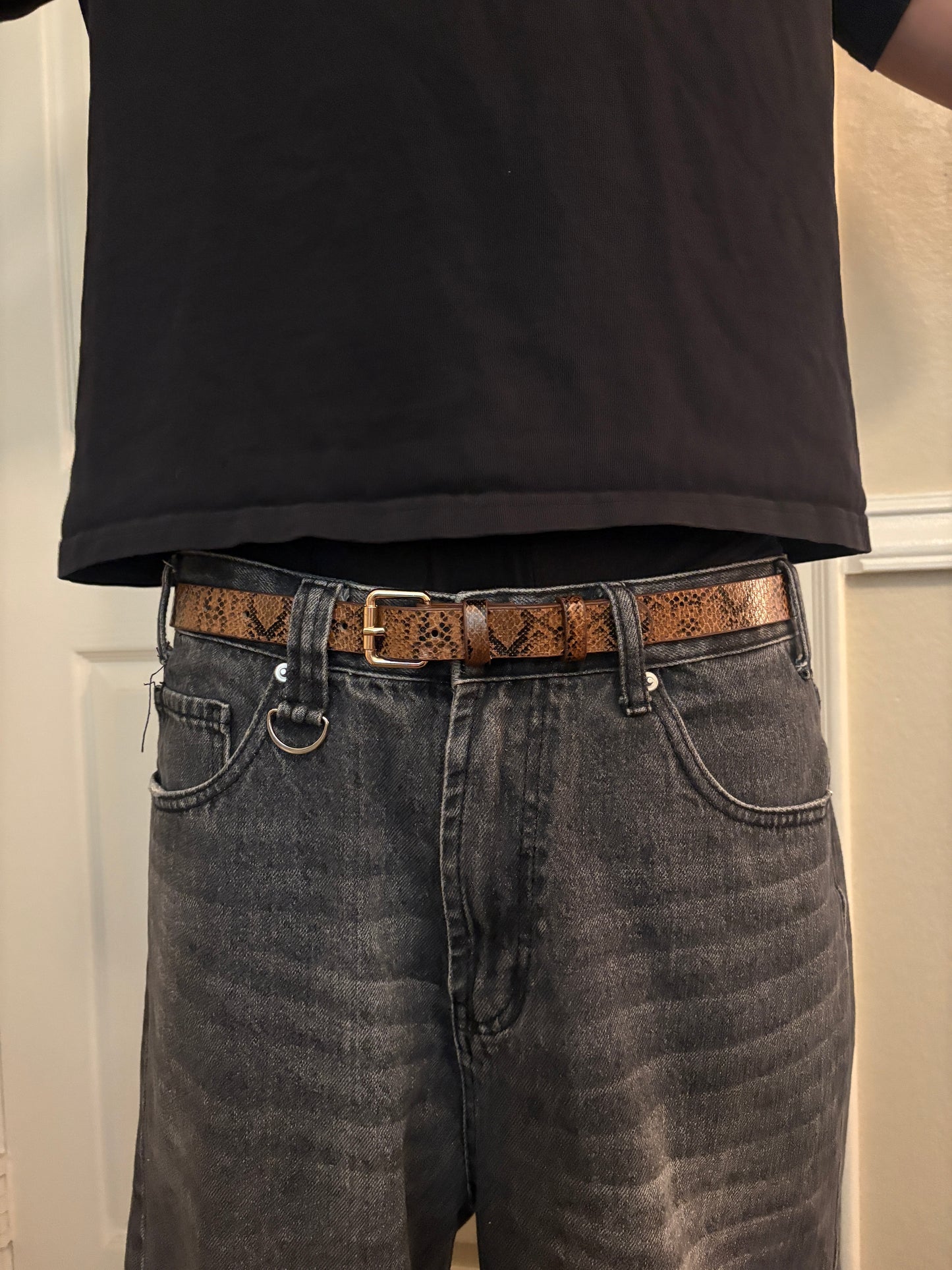 Belt , brown snakeskin belt