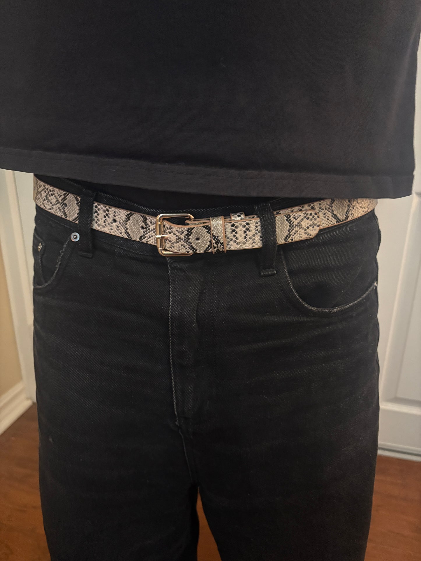 Belt , light snakeskin belt