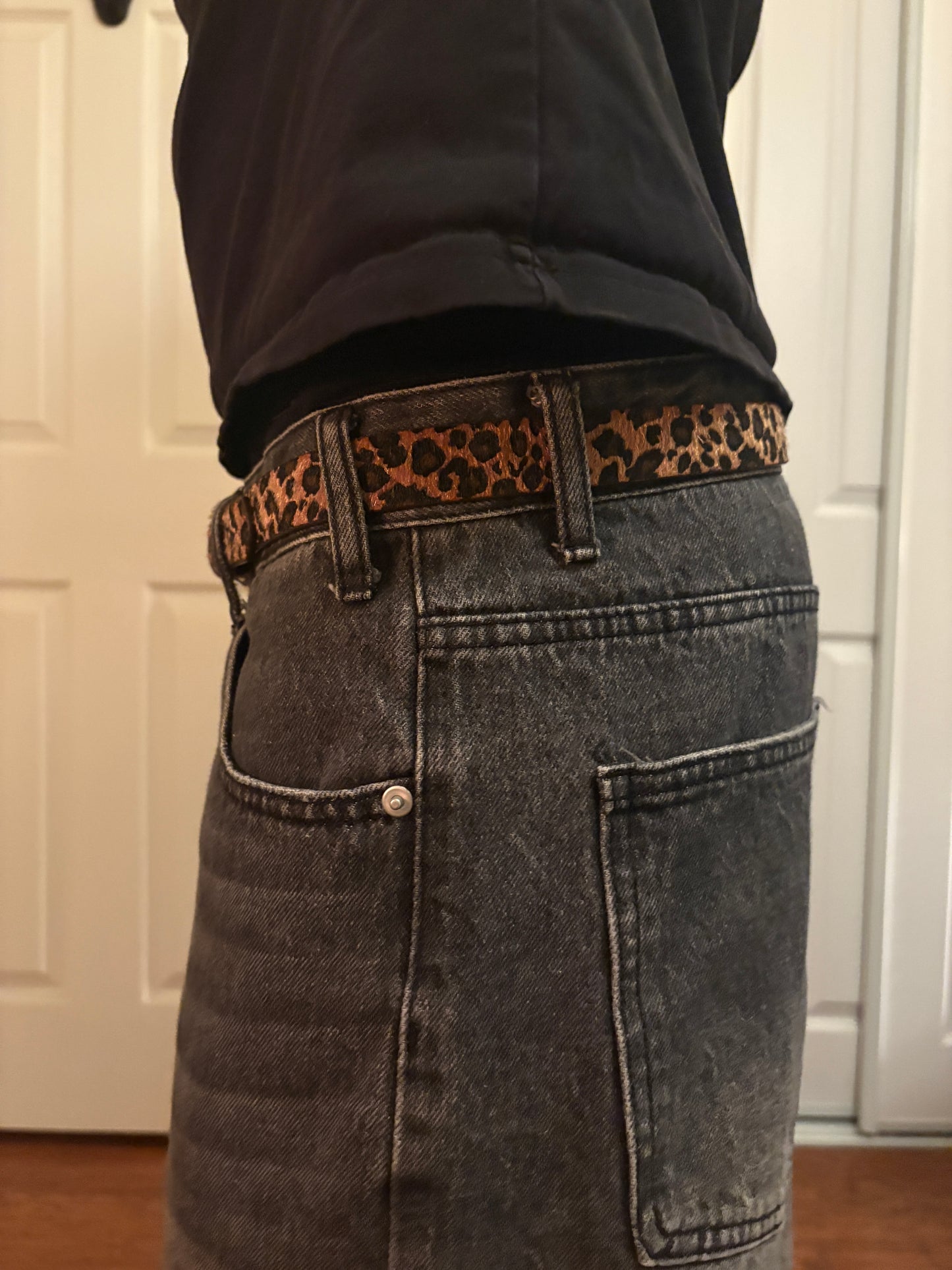 Belt , dark cheetah print belt