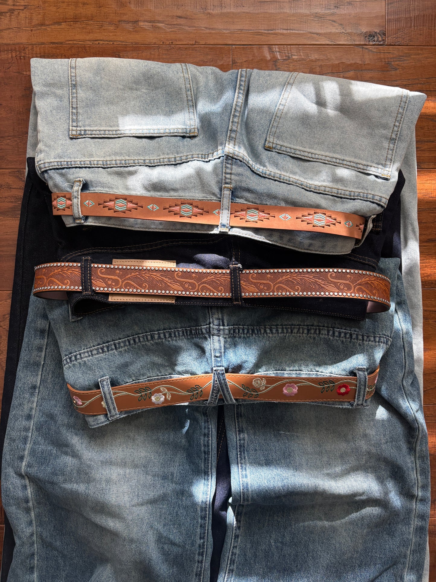 Belt, brown studded Hawaiian belt