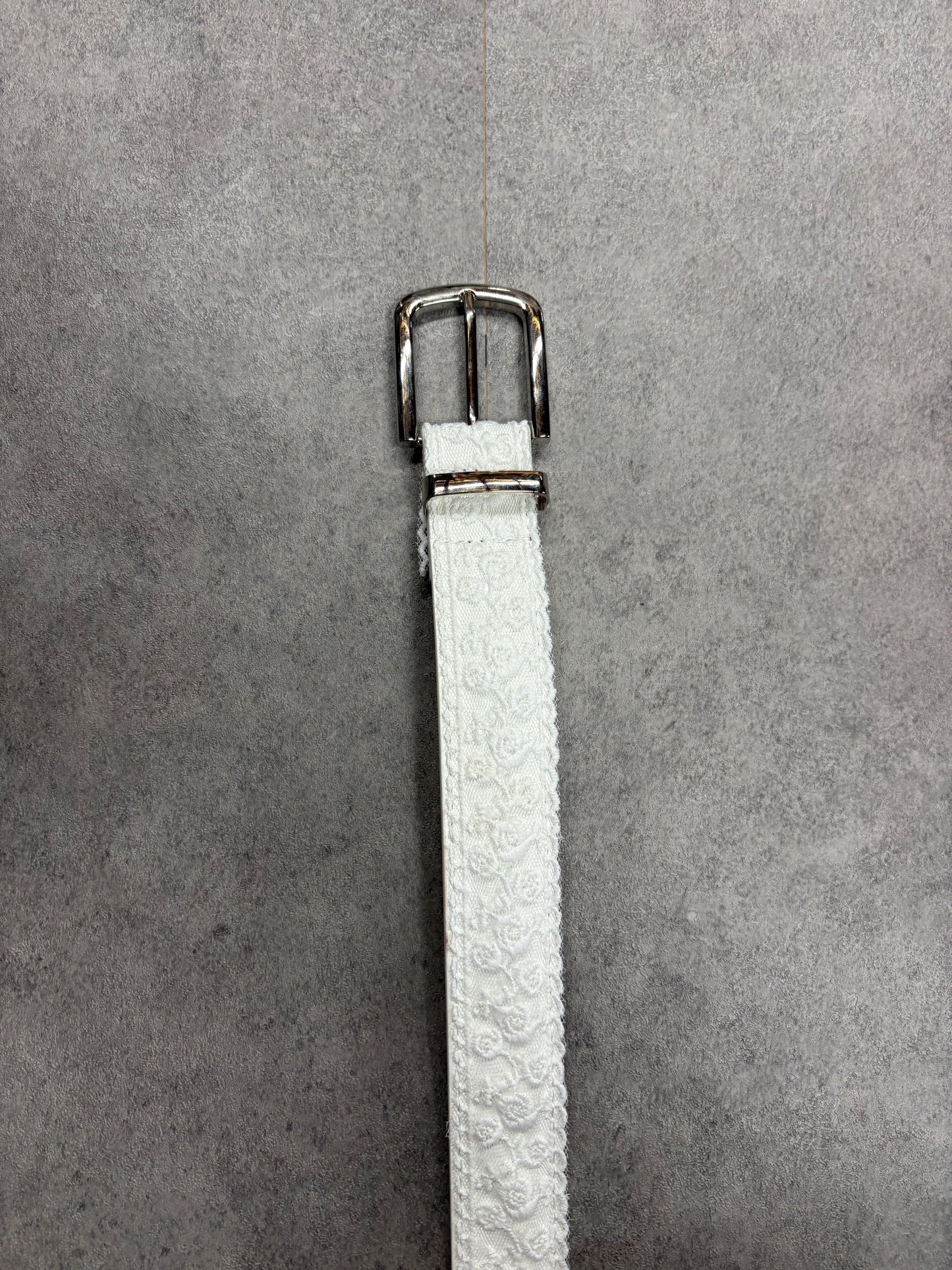White “ floral “ embroidered lace belt