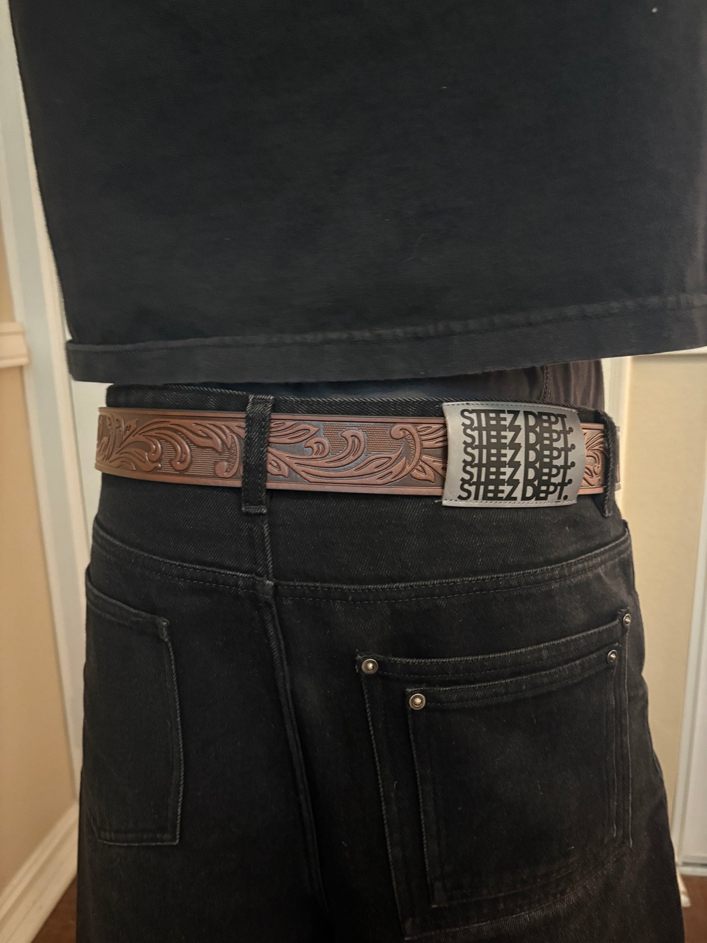 Belt, brown cowboy silver buckle