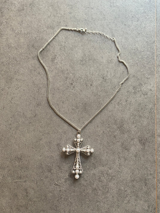 Necklace , Silver pearl cross chain