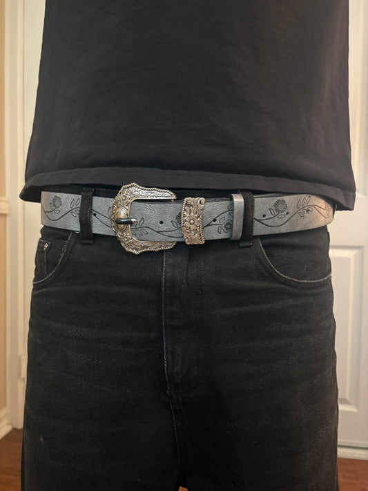Belt , tied flowers gray belt