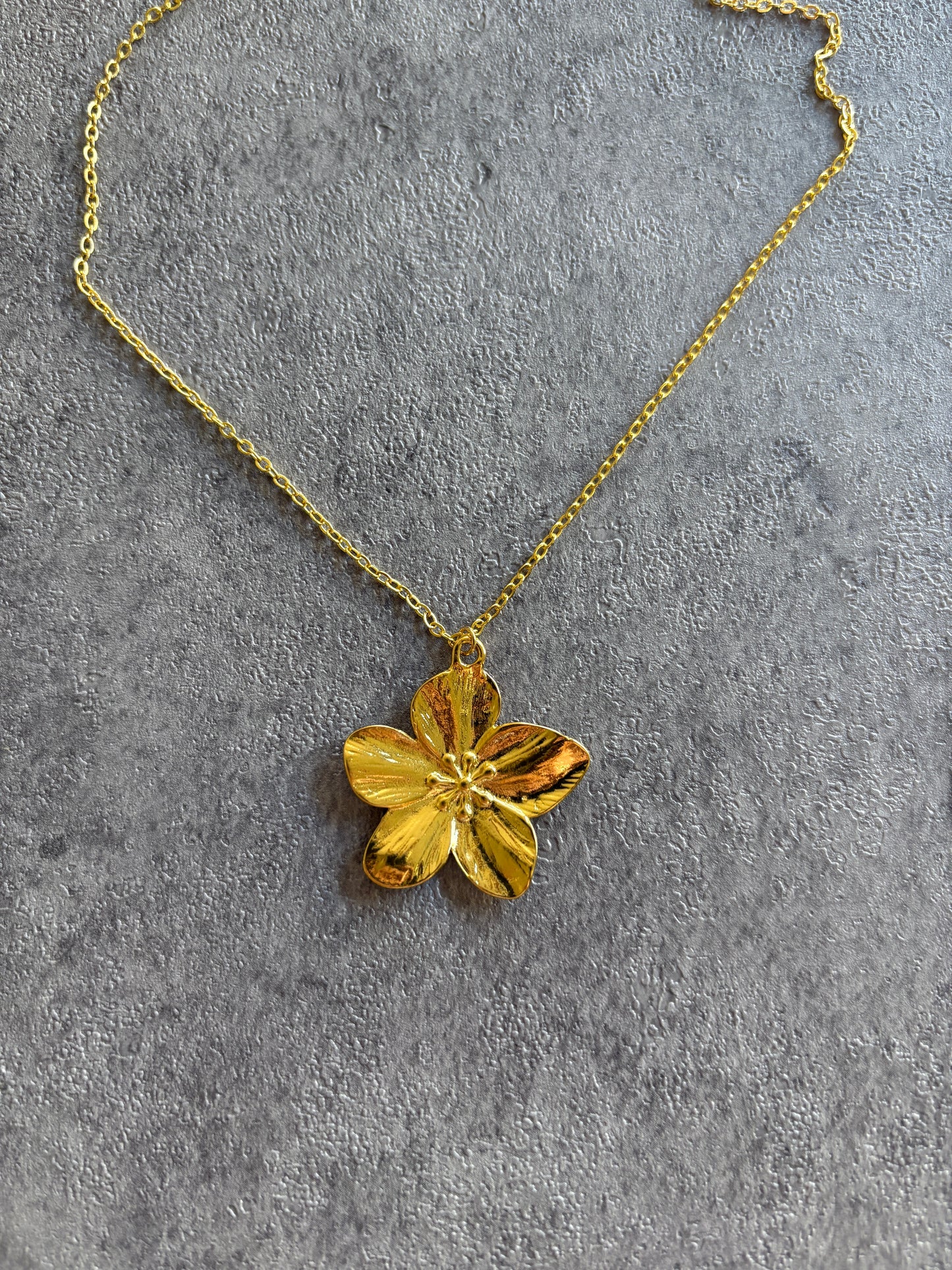 Necklace , Big gold hibiscus flower necklace