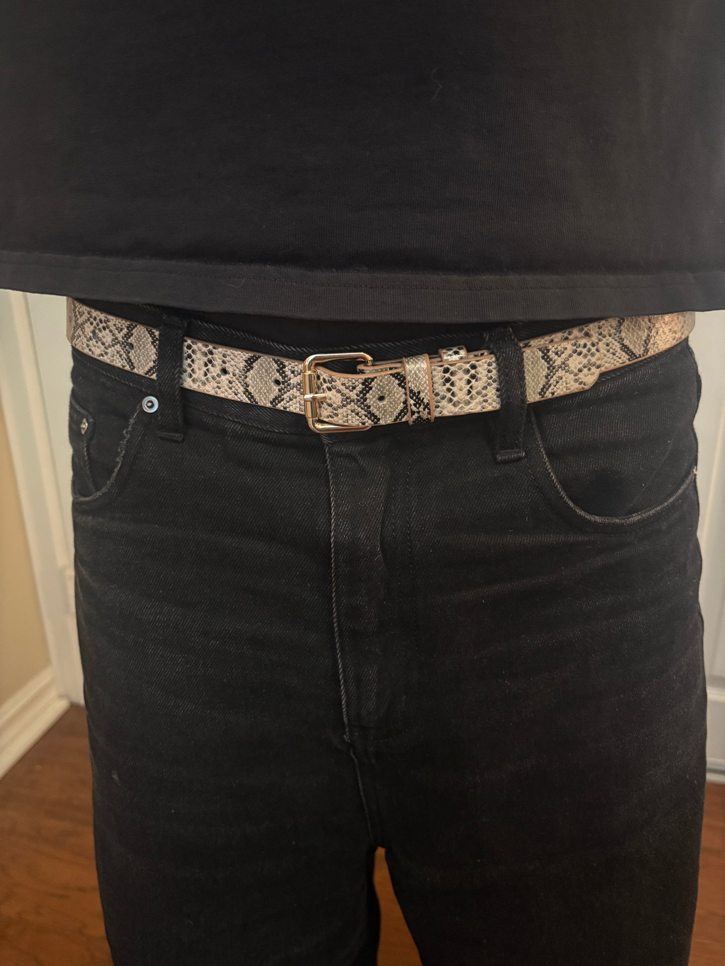 Belt , light snakeskin belt