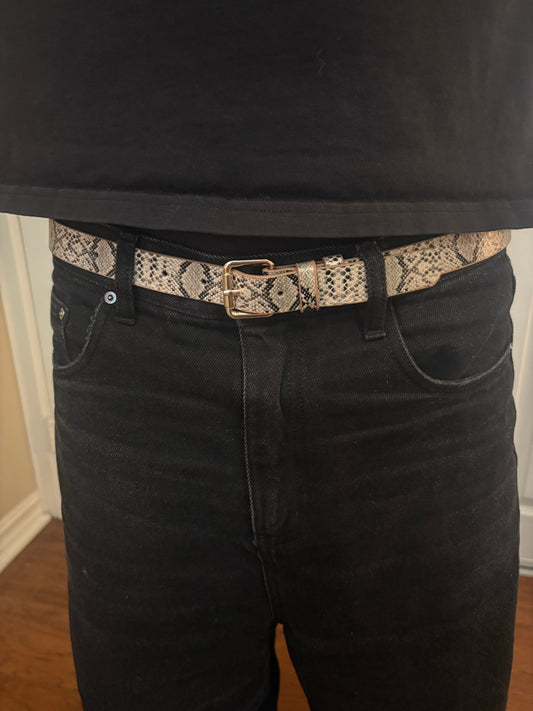 Belt , light snakeskin belt