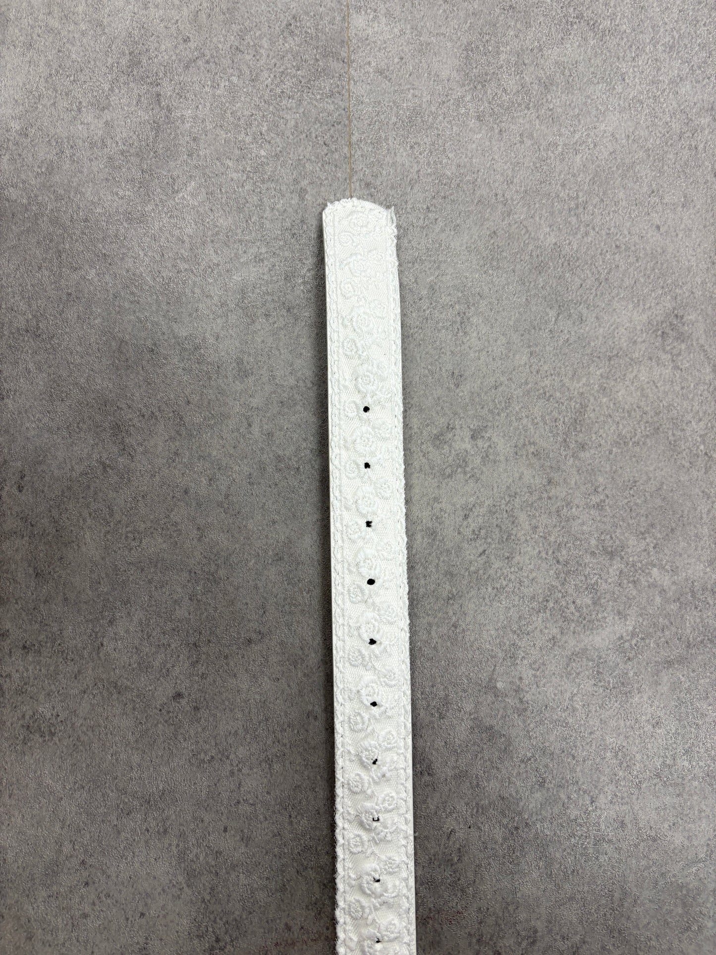 White “ floral “ embroidered lace belt