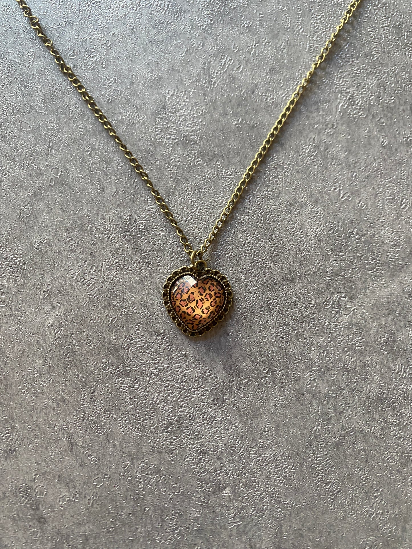 Necklace, leopard print heart necklace