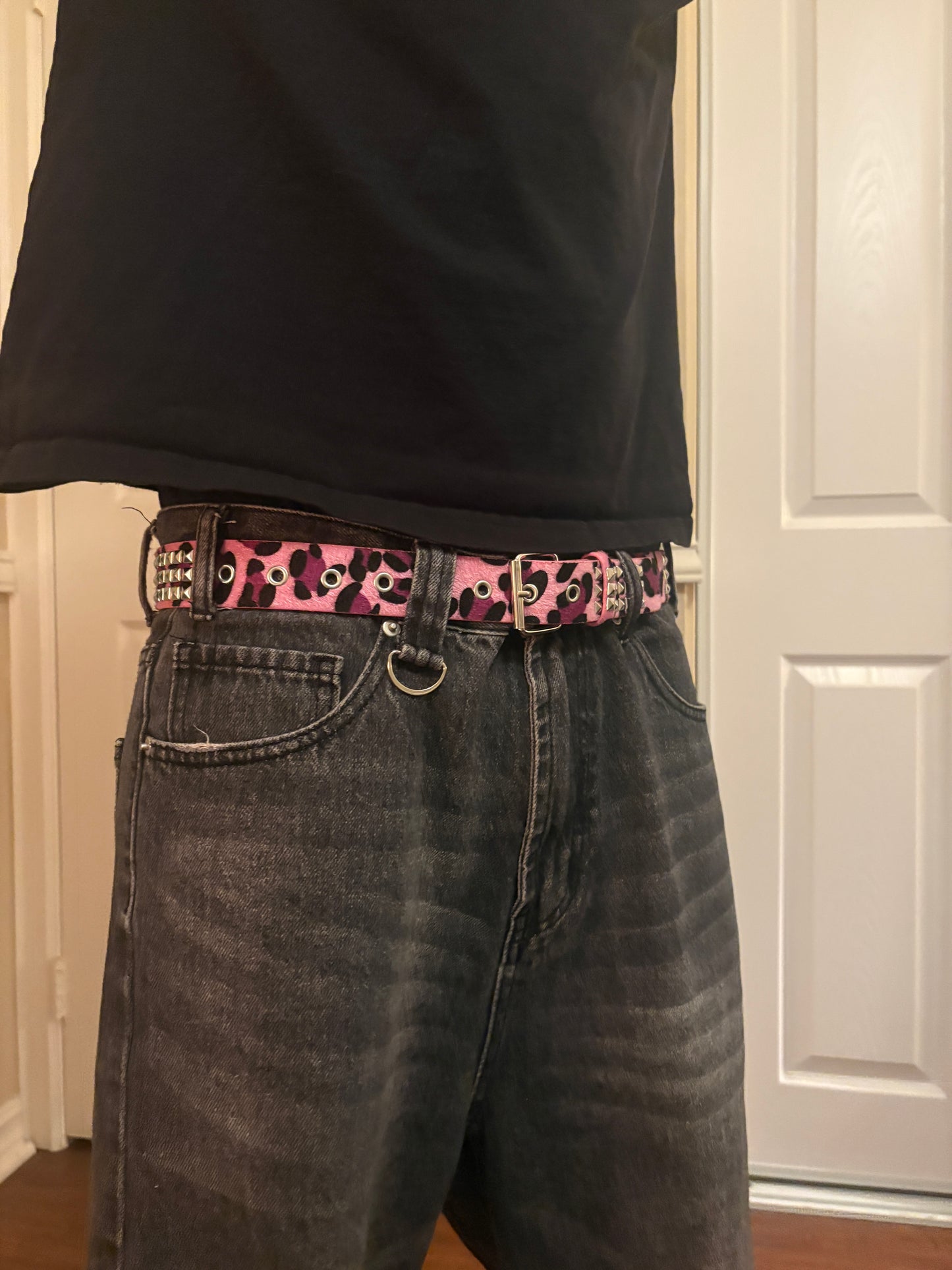 Belt , pink studded leopard print belt