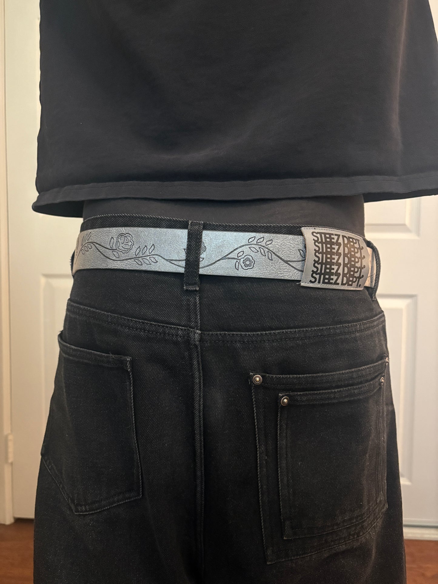 Belt , tied flowers gray belt