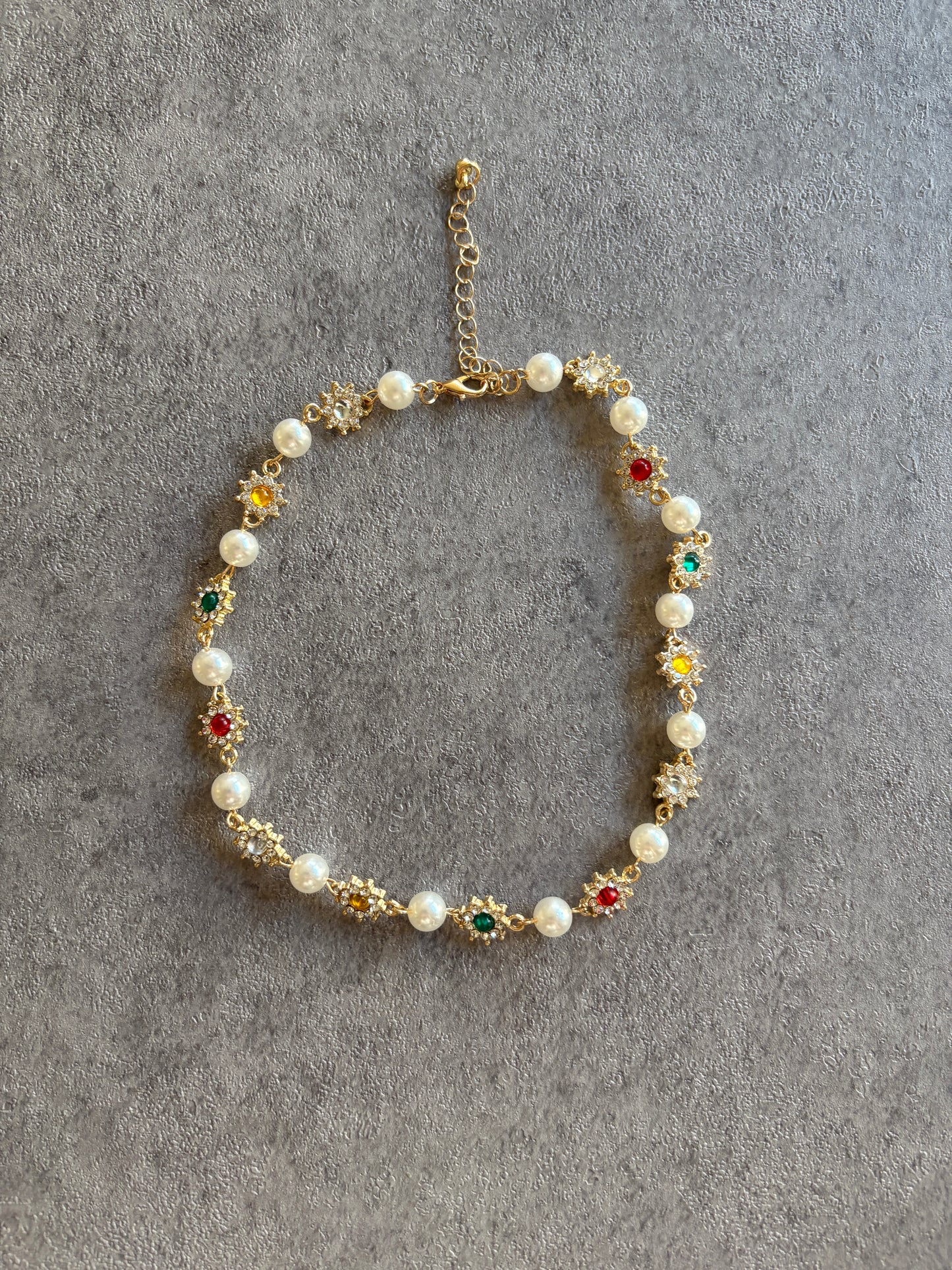 Necklace , Gold pearl gemstone necklace