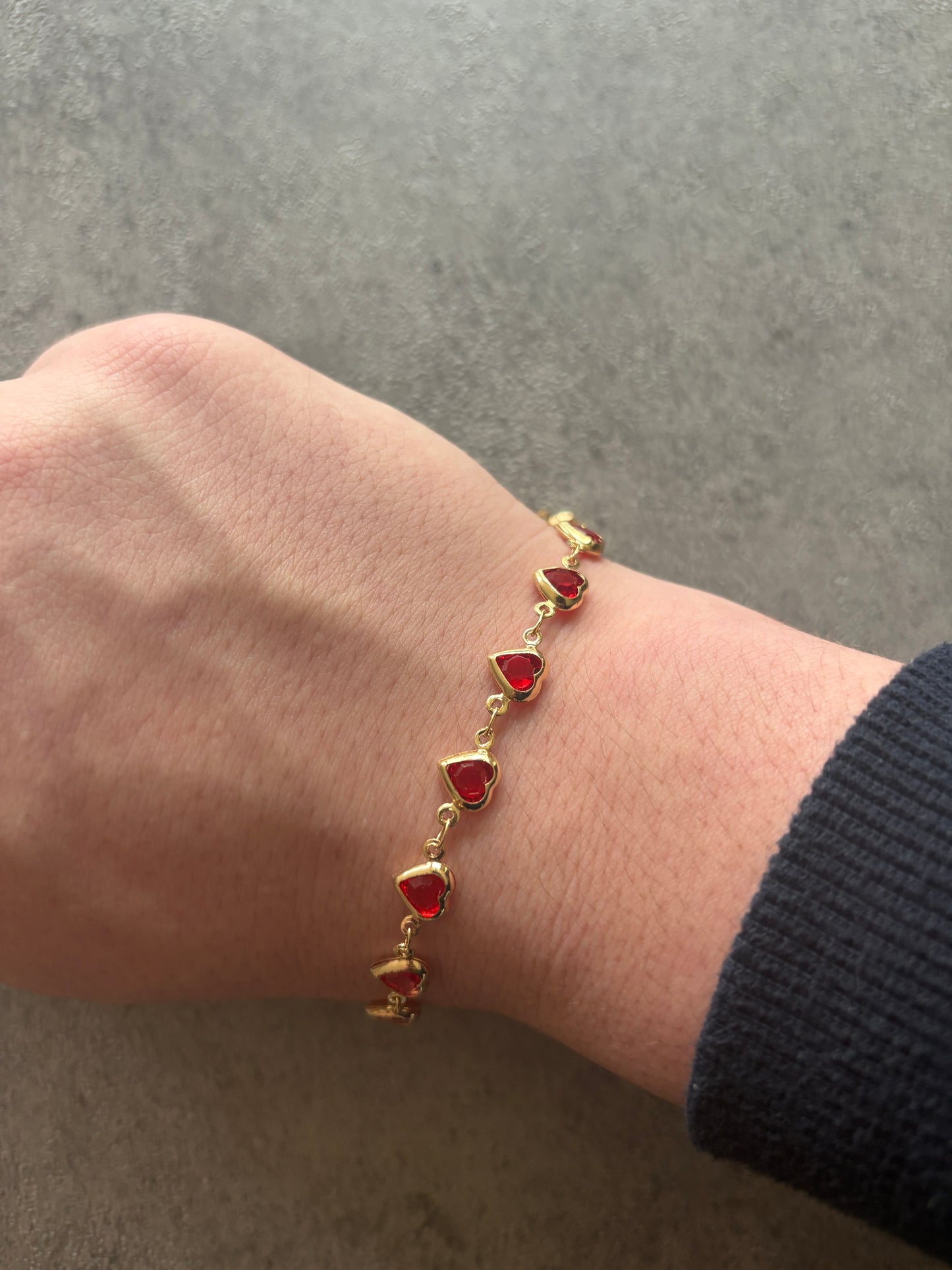 Bracelet , Gold heart bracelet