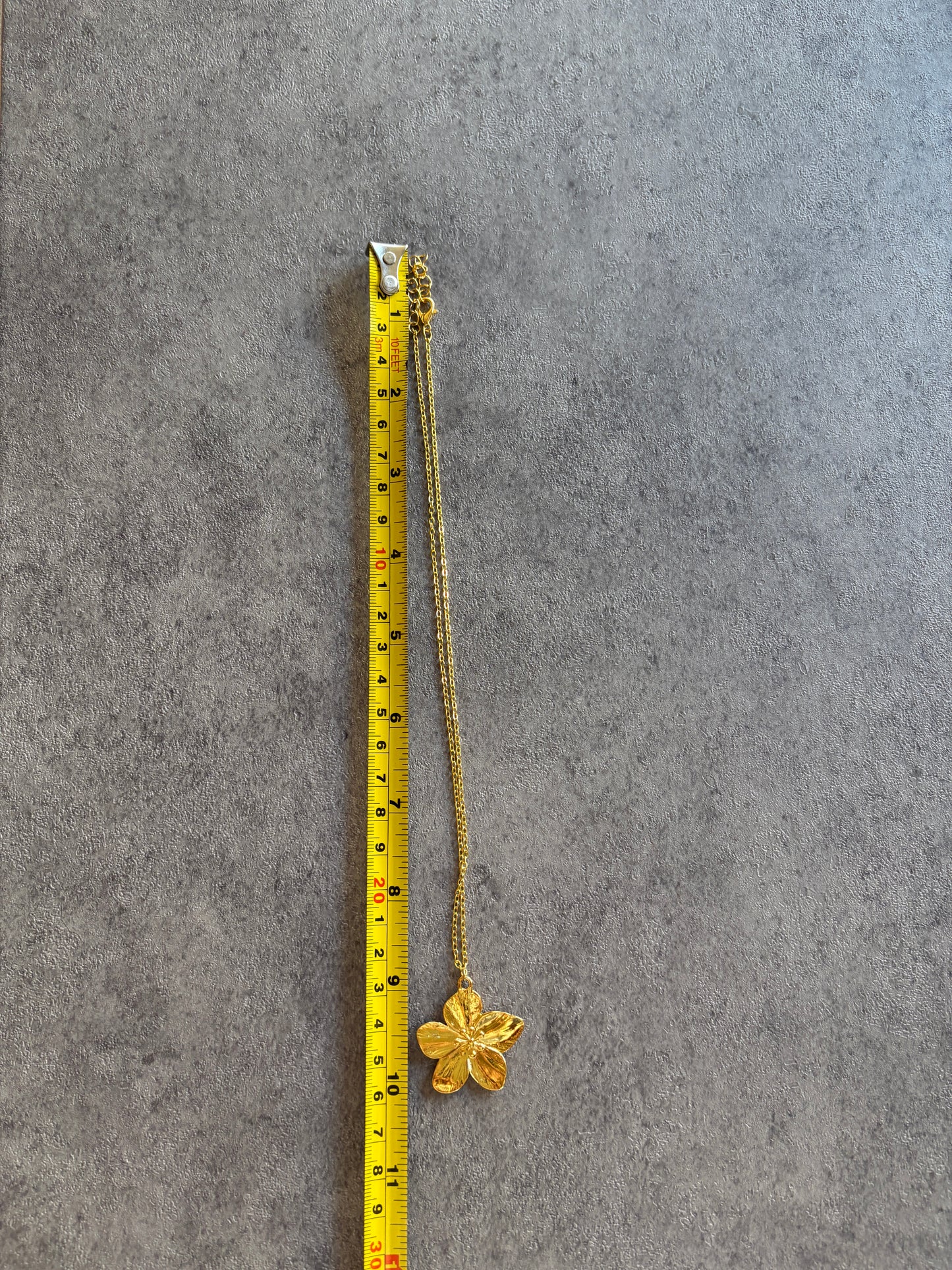 Necklace , Big gold hibiscus flower necklace