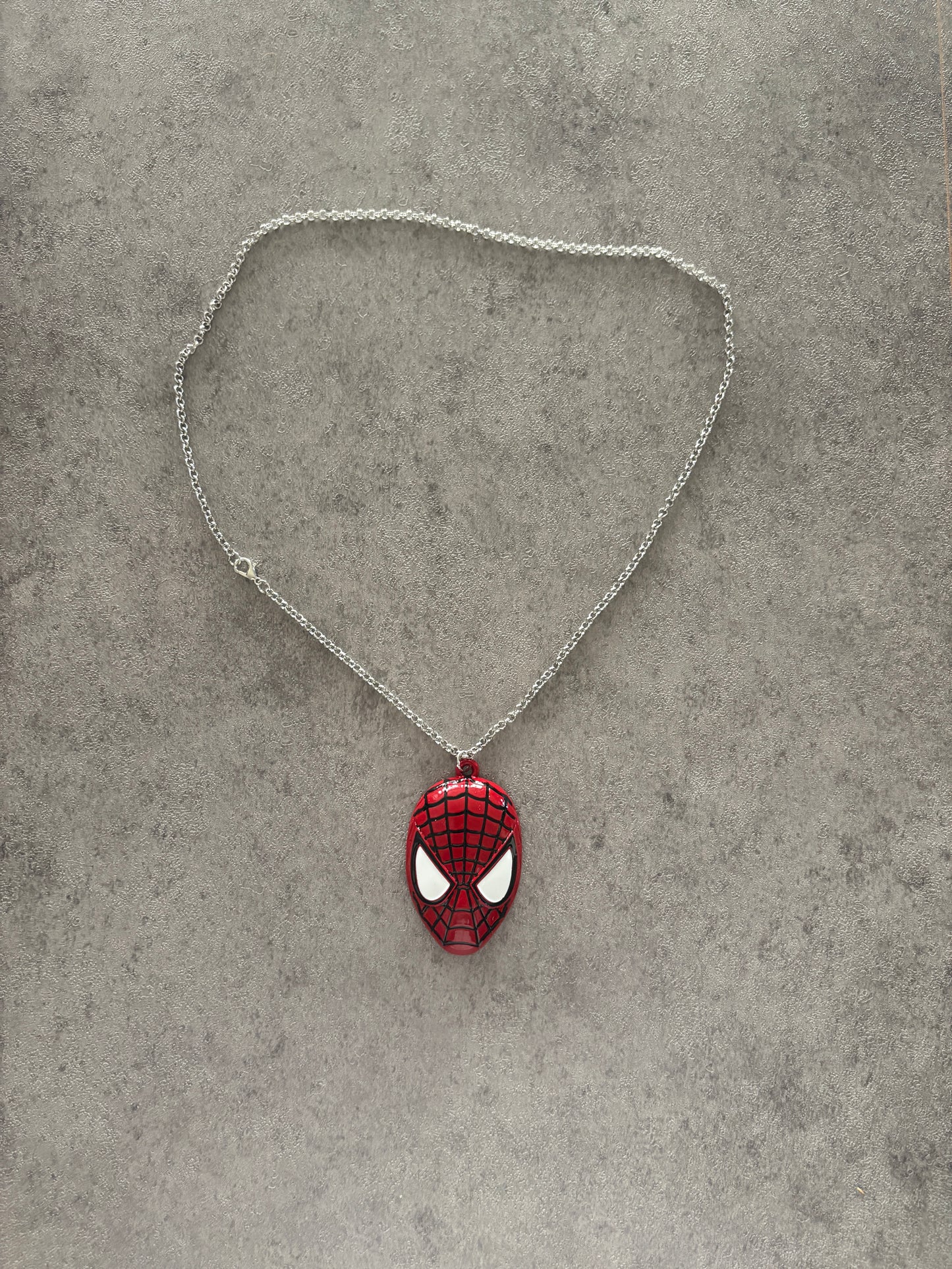 Necklace , Silver spiderman mask necklace