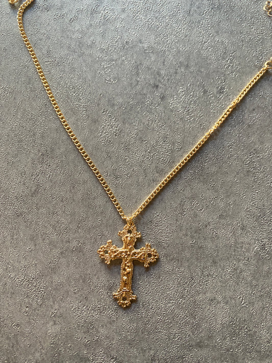 Necklace , Detailed gold cross chain