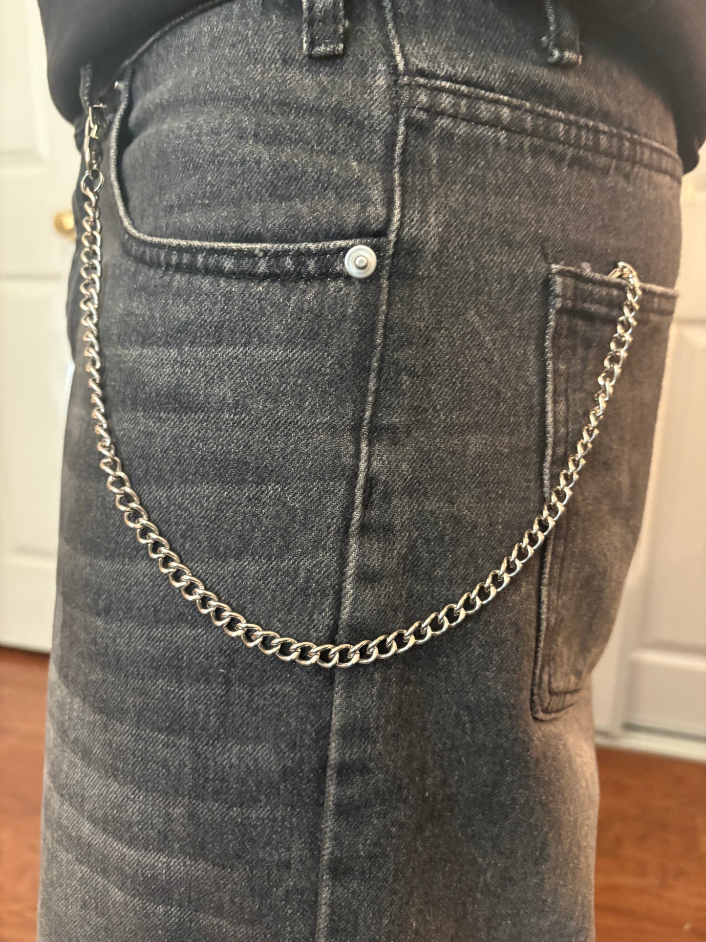 Side chain , silver Cuban link side chain