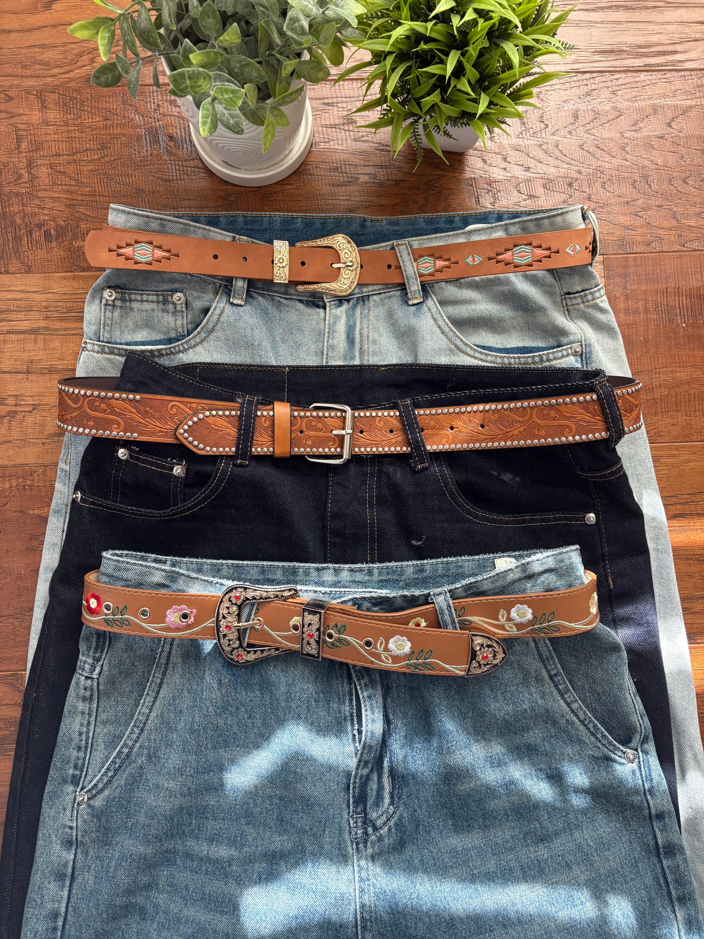 Belt, brown studded Hawaiian belt