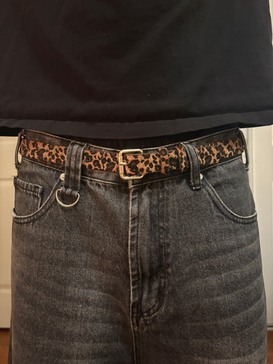 Belt , dark cheetah print belt