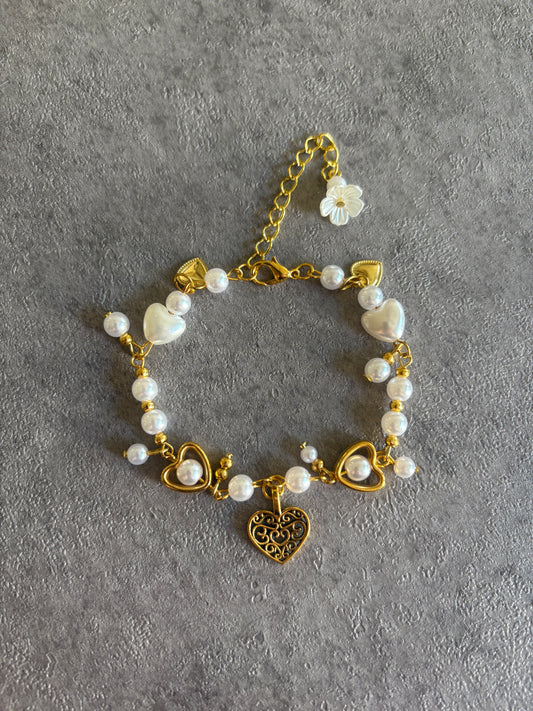 Bracelet, gold pearl heart charm bracelet